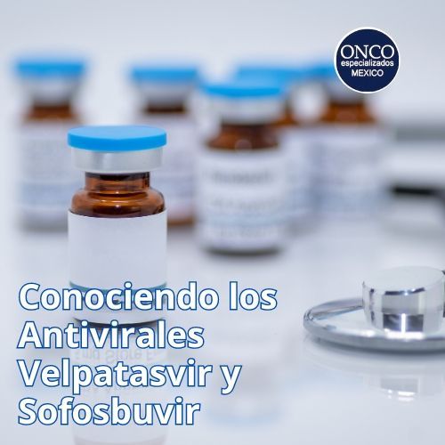  Botellas de medicamentos antivirales velpatasvir y sofosbuvir sobre una mesa de laboratorio.