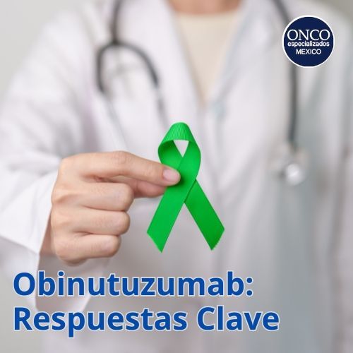 Médico sosteniendo un listón verde, símbolo de obinutuzumab.