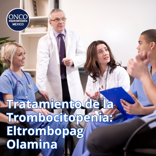 Médicos discutiendo el tratamiento de trombocitopenia con eltrombopag olamina en una sala de conferencias.