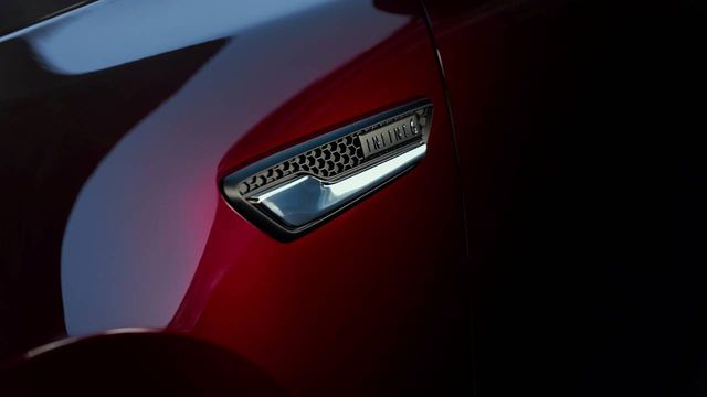 EXTERIOR FEATURES ARTISAN RED PREMIUM