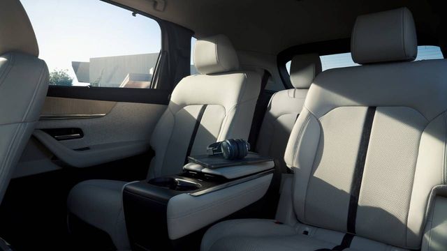 INTERIOR FEATURES CONFIGURATION OPTIONS