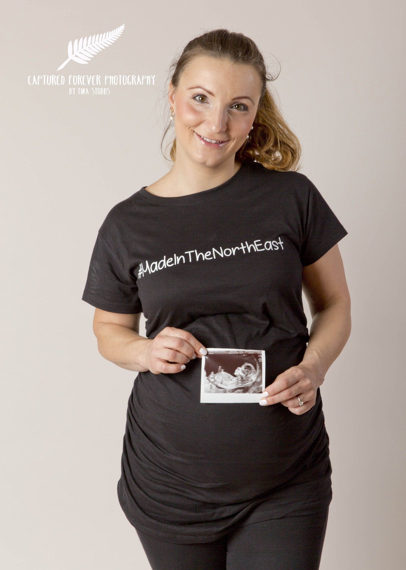 maternity photography whitley bay tyne & wear captured forever by tina stobbs