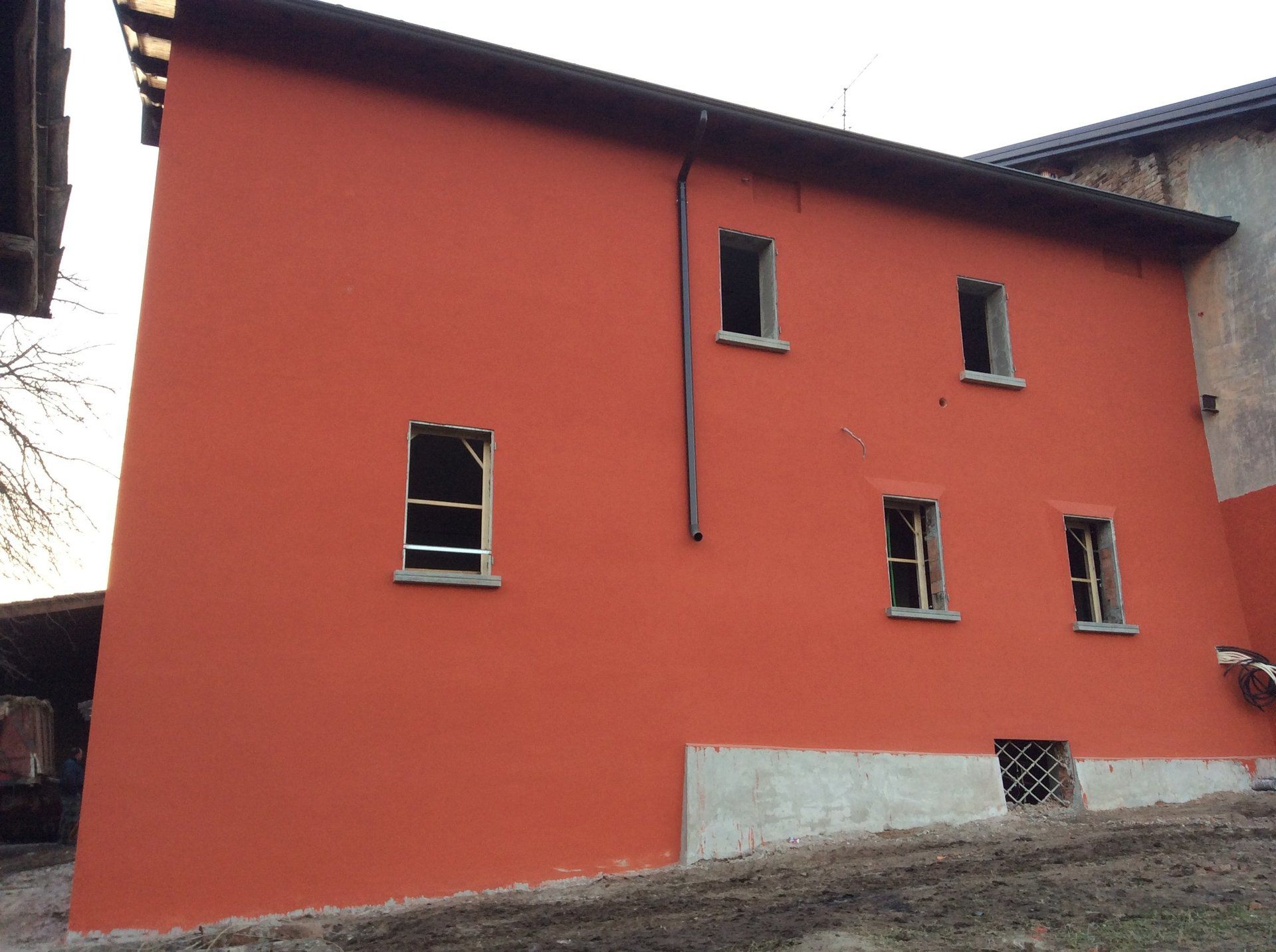 facciata esterna di edificio dopo fase di restauro