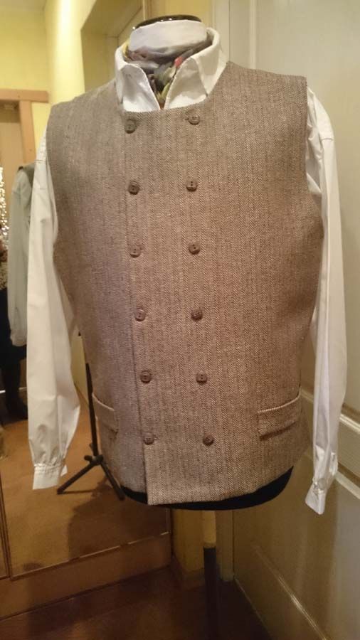 Lina veste un krekls