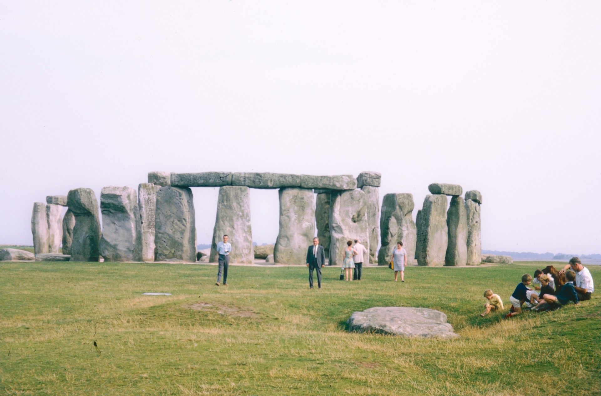 Stonehenge’s new Neolithic hall reconstruction
