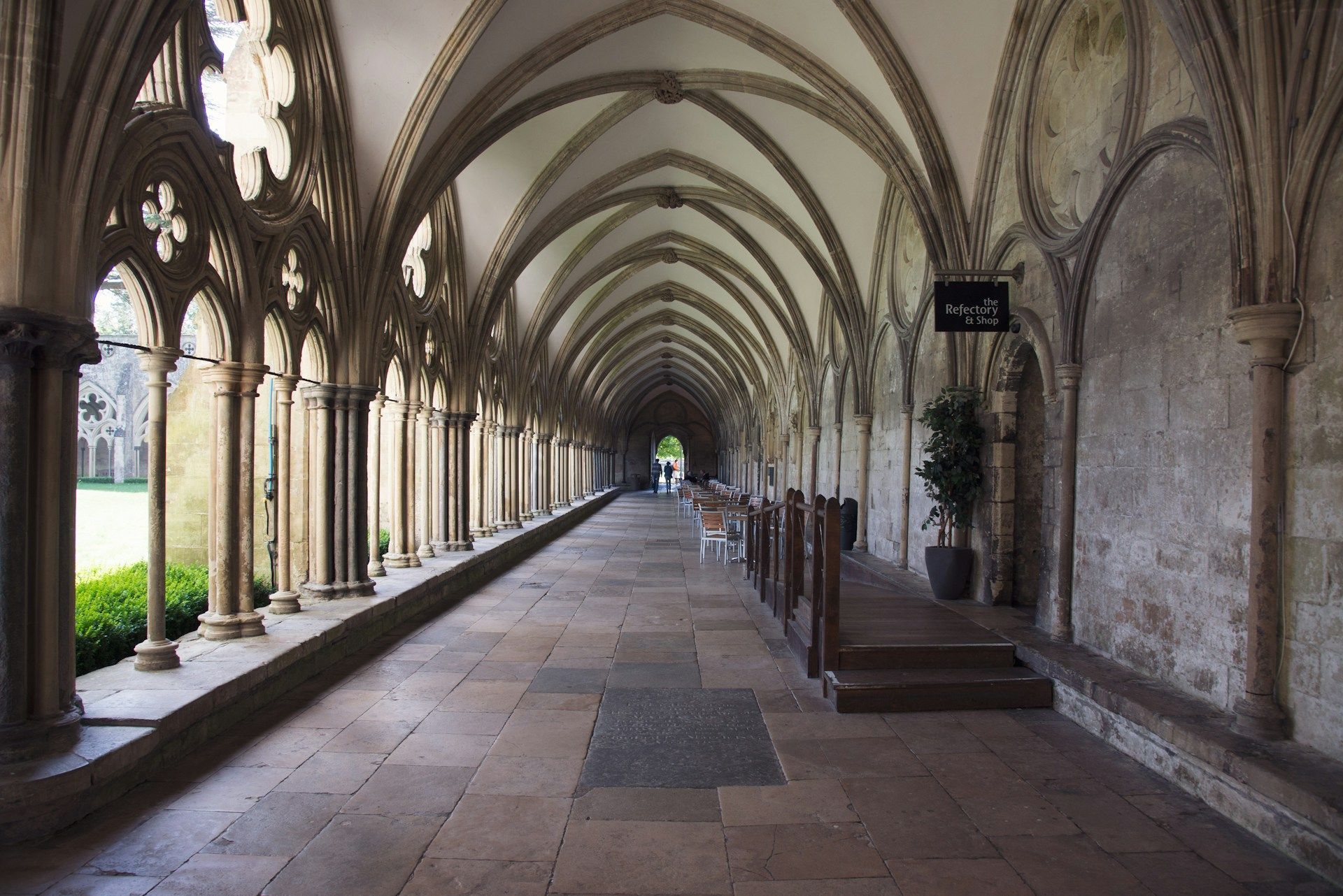 Salisbury Cathedral tours