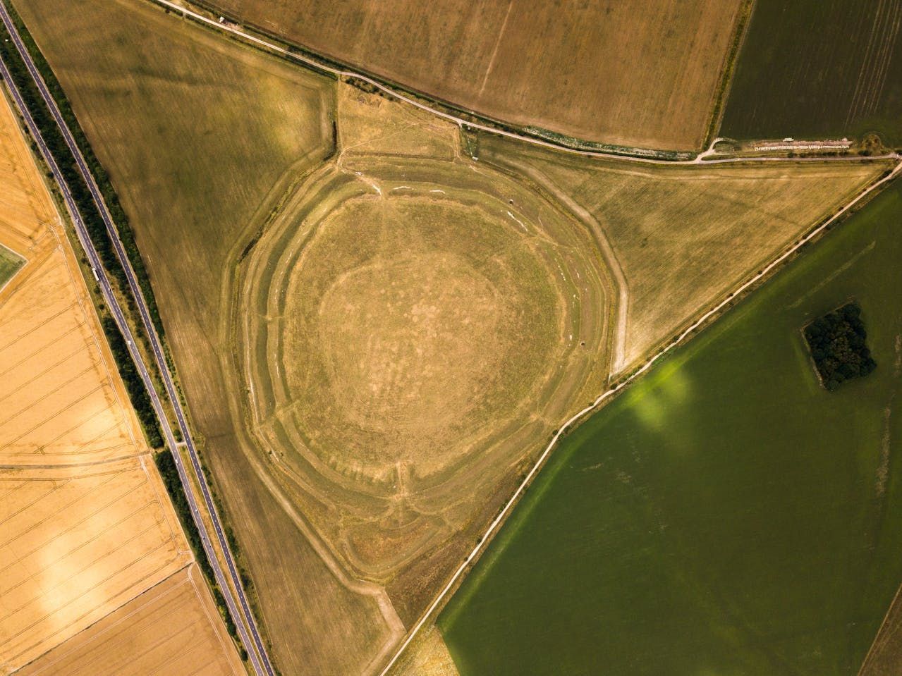 Silbury Hill and Avebury on Guided Tours

