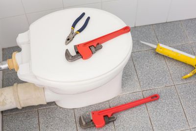 a tools on the toilet