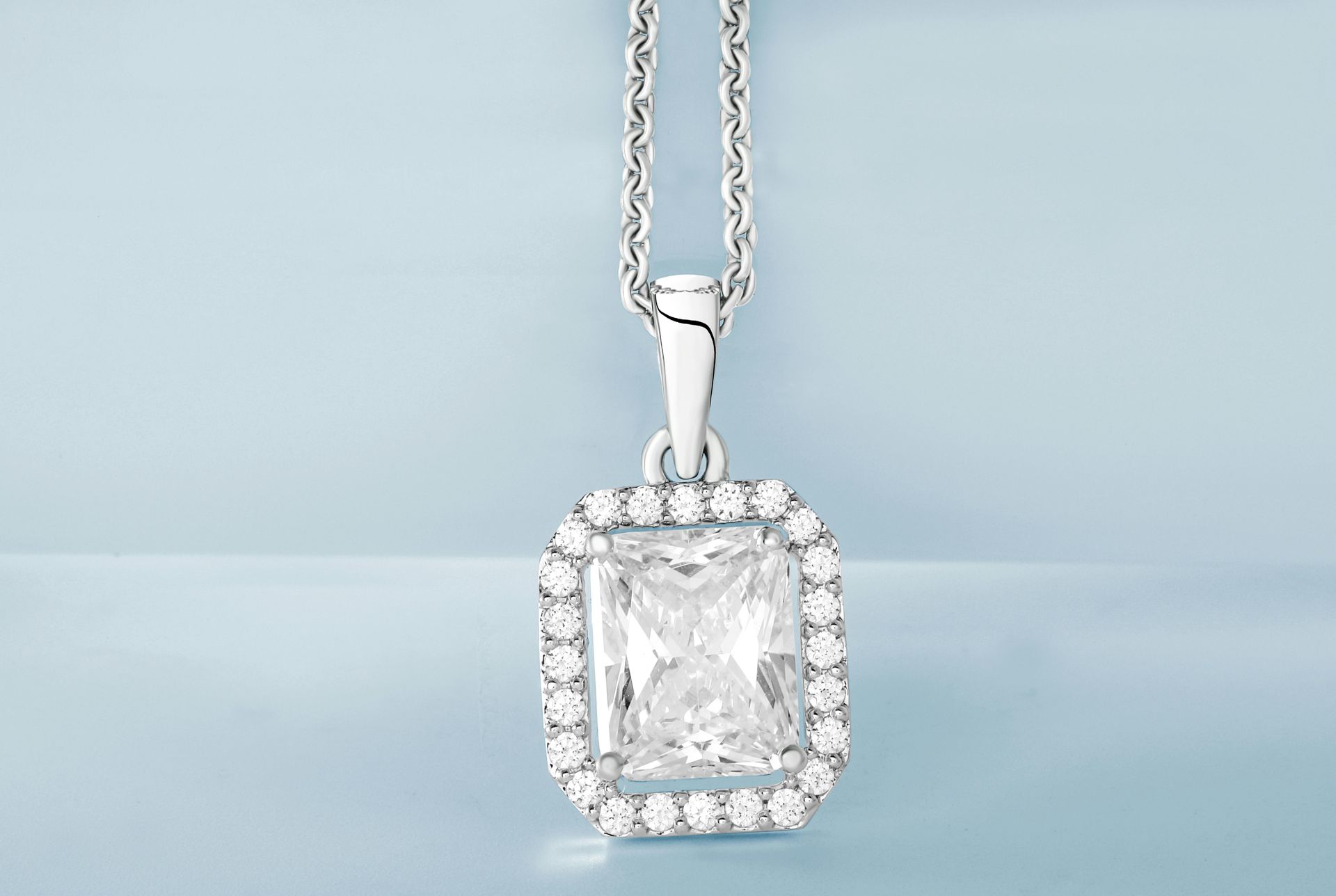 Diamond halo necklace