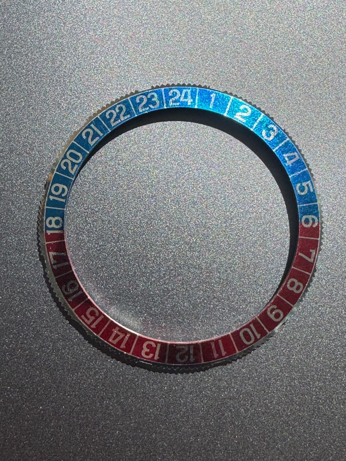 Heuer Autavia 2446c GMT bezel