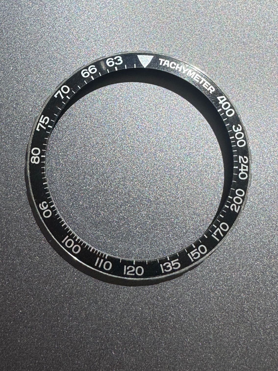 Heuer Autavia 1163 bezel