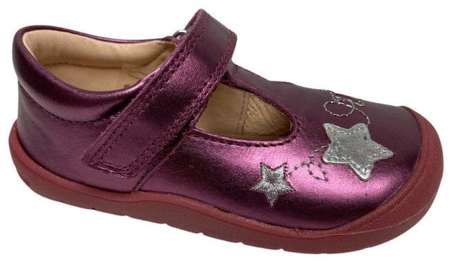 Girl's beautiful metallic purple shoe from The Pied Piper Dunfries