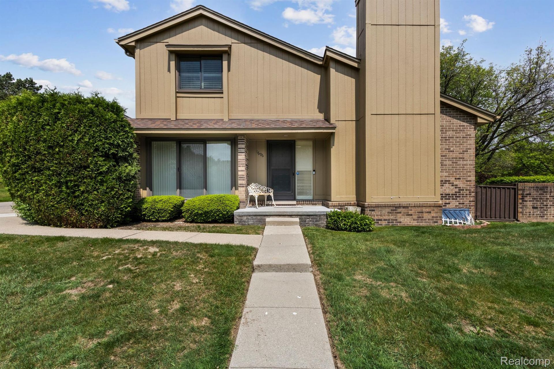 buy-luxury-homes-detroit-mi-c-miles-realty