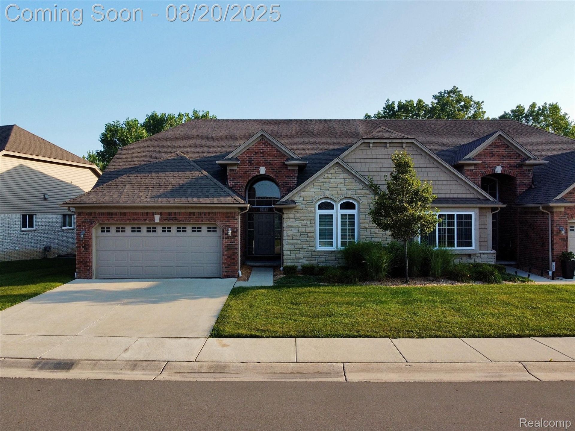 luxury homes in warren mi by cmiles realty