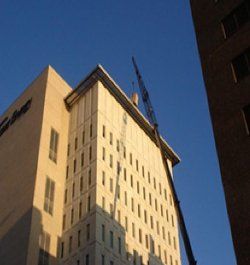 Custom Lifting — Huge Crane And Building in Lawrence, KS