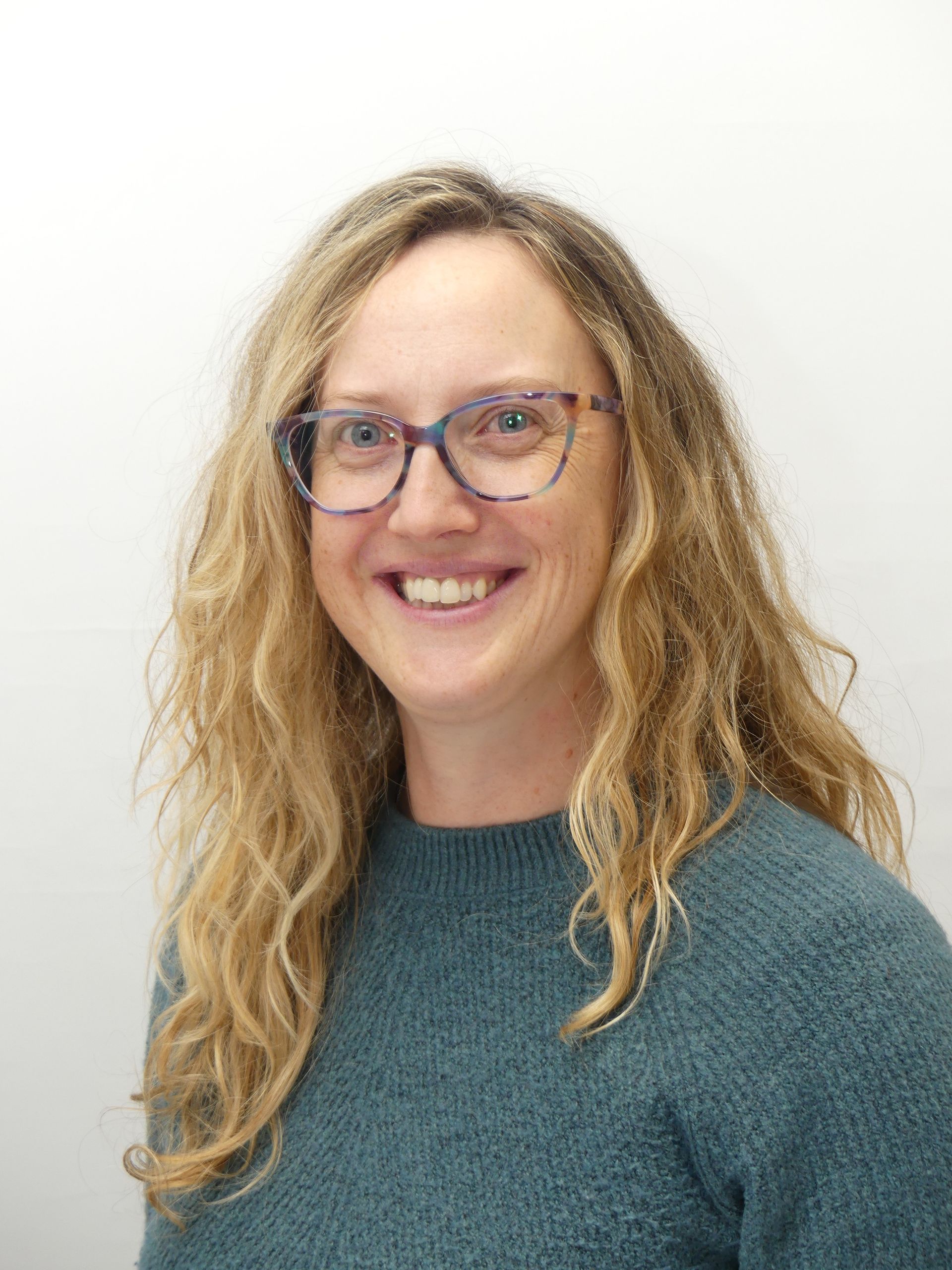 Dr Elizabeth Farrell