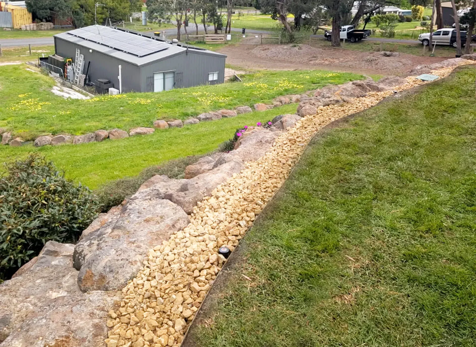 Kanga-Digit-Ballarat-Landscaping-Irrigation-Edging-Retaining-wall-Linton