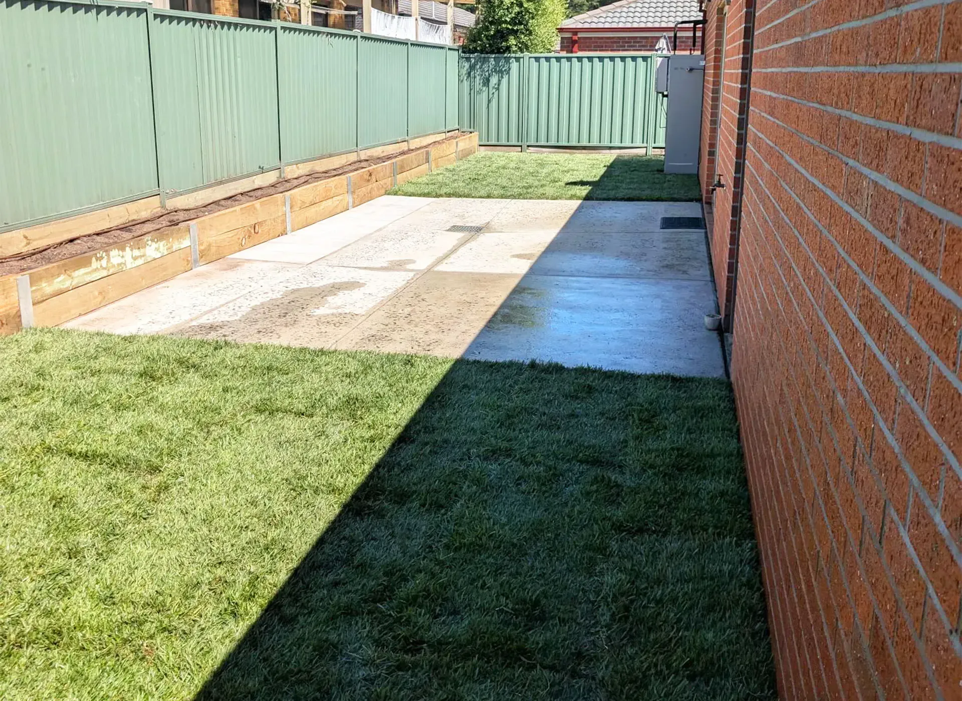 Landscaping Upgrade with new retaining wall, turf and irrigation