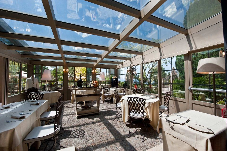 Ristorante con vista panoramica sul Lago di Garda