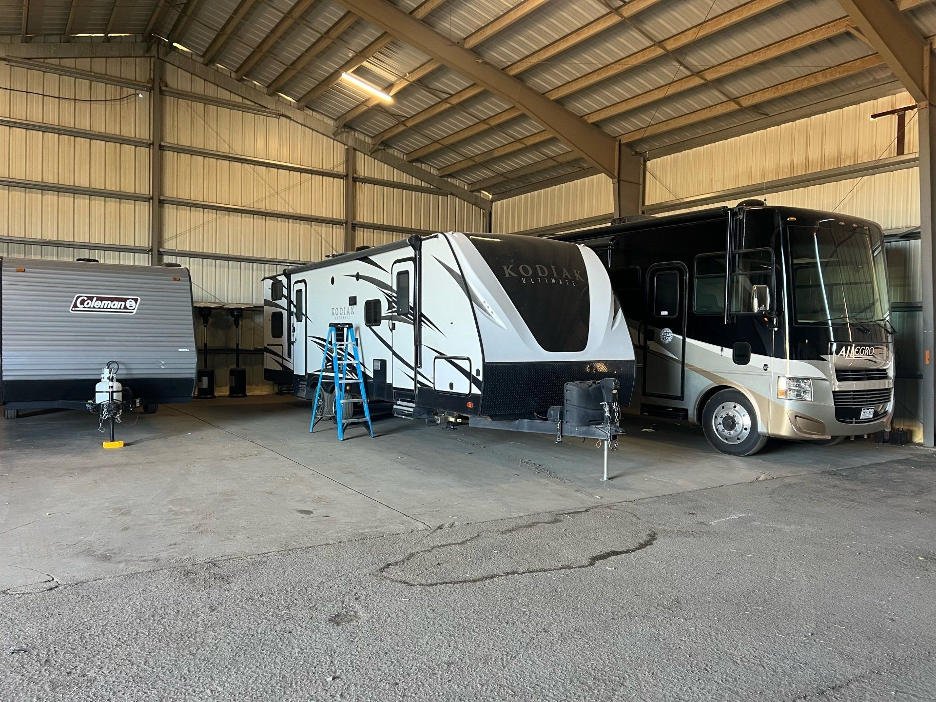 rv repair shop fixes travel trailers and fifth wheel axles too