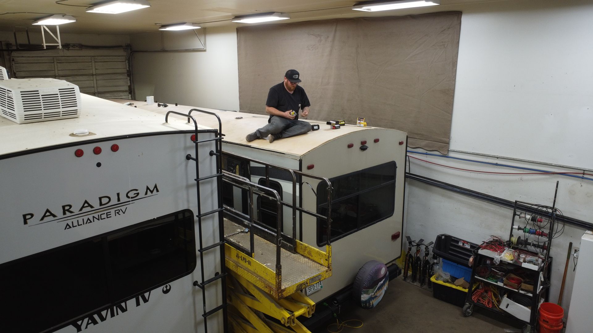 RV roof repair and replacement