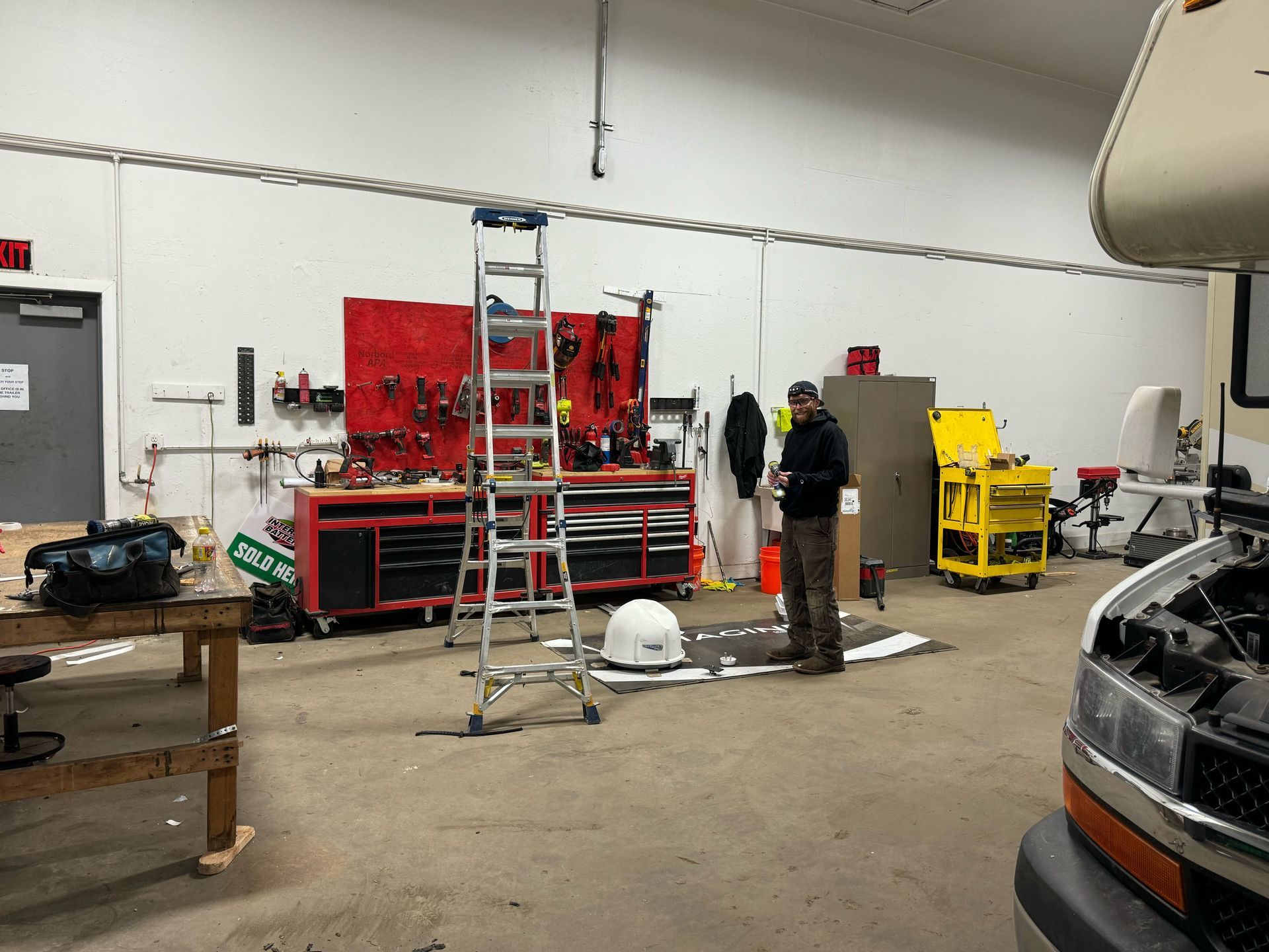 Jefe's RV Service shop tech.