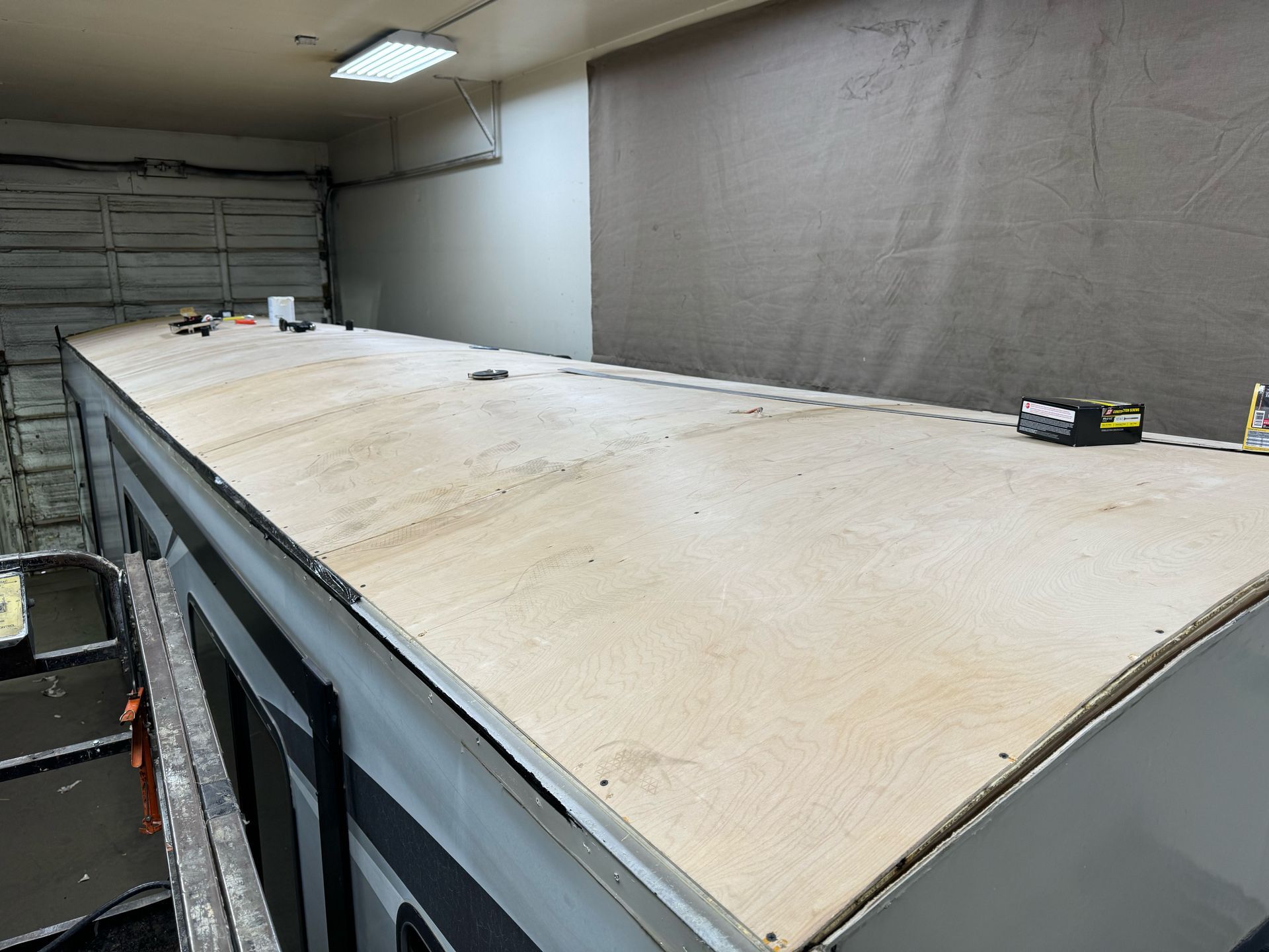 RV roof replacement experts