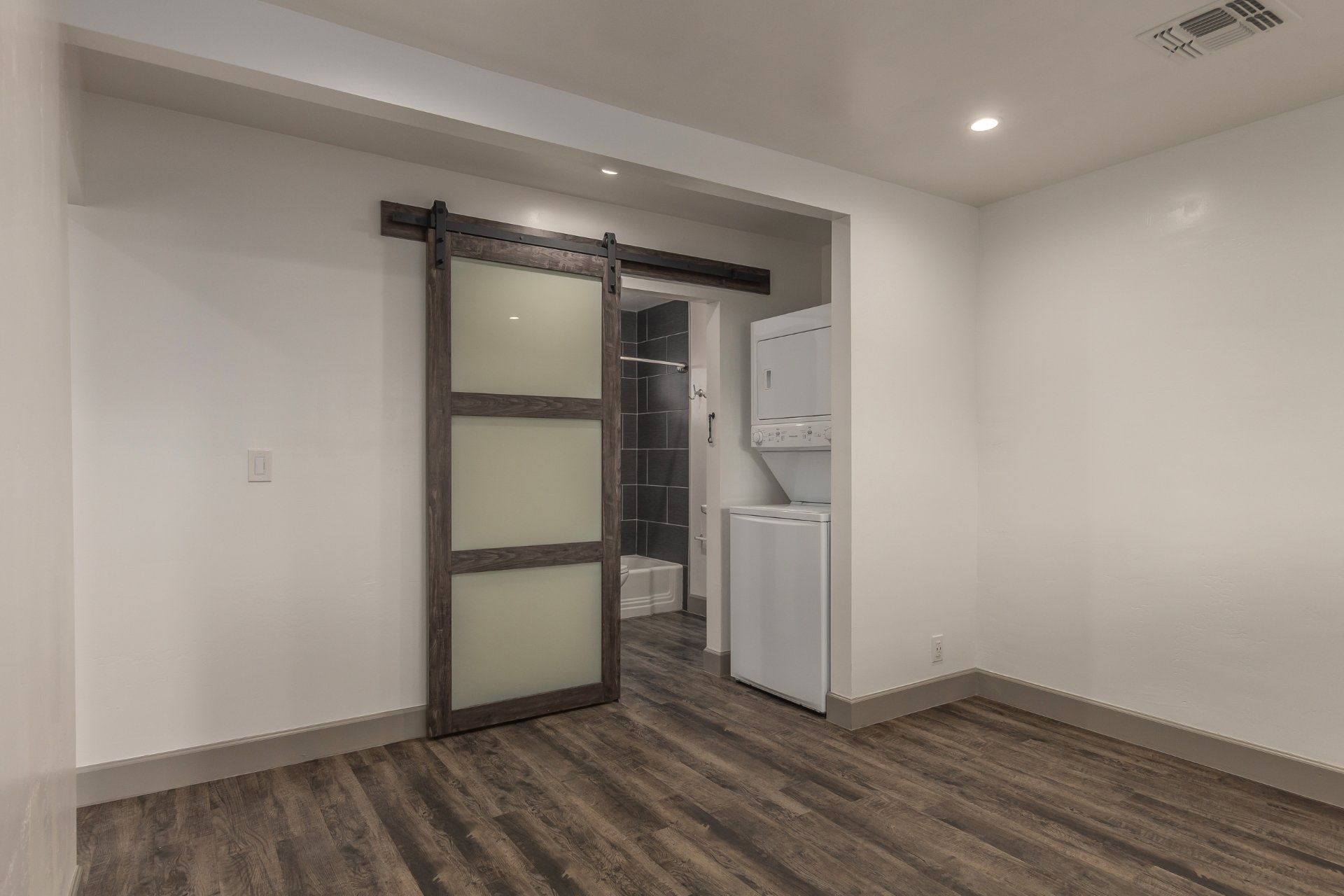 View 3 Parry Holdings Corp