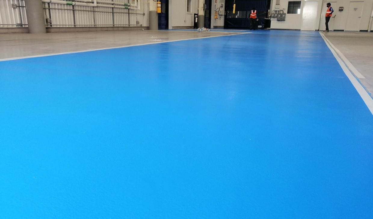 SUPERFICIES EFICIENTES - Uretano cementicio para talleres