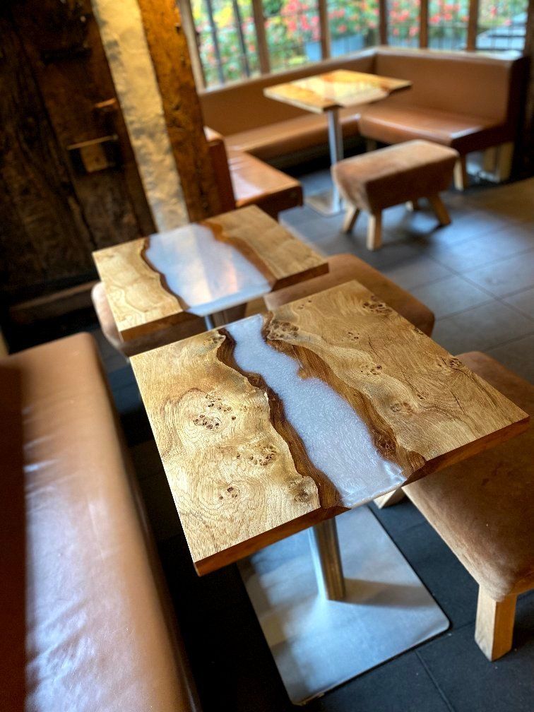 Le talbooth Oak river table on pedestal base