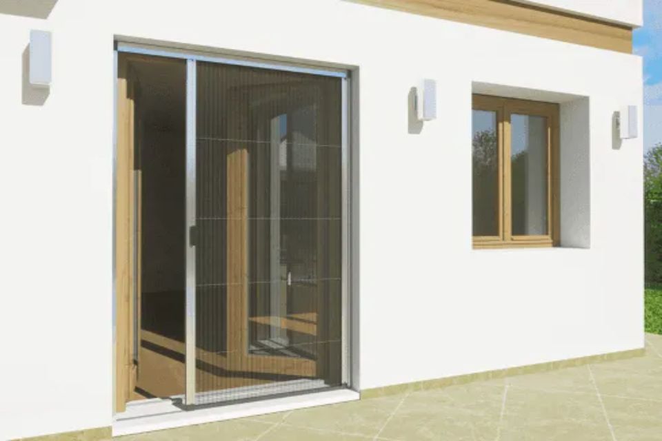 Porta con zanzariere a Firenze