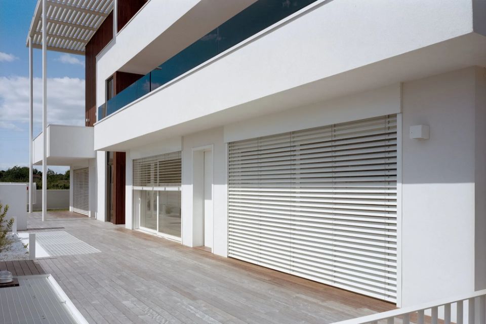 Tende tecniche a piano terra