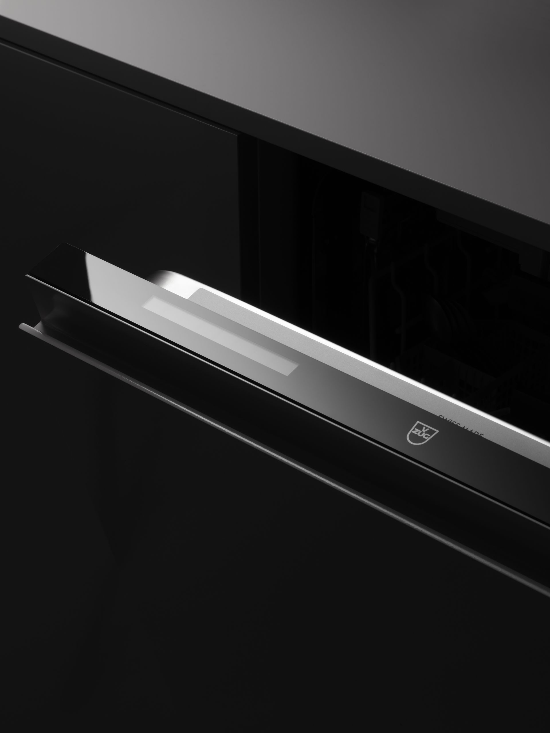 V-ZUG luxury kitchen with close up of V6000 adora dishwasher