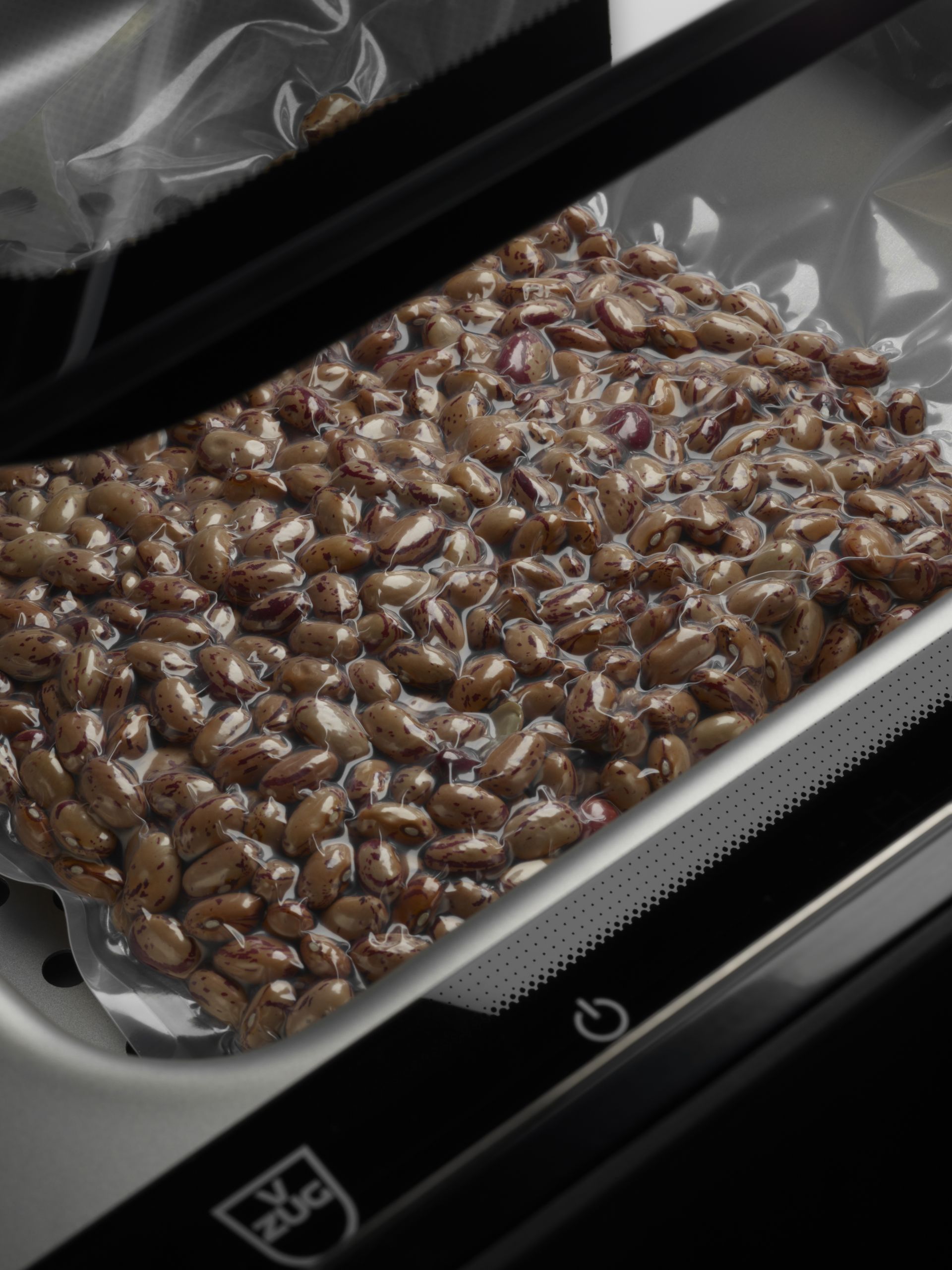 V-ZUG vacuum drawer unit in luxury kitchen 