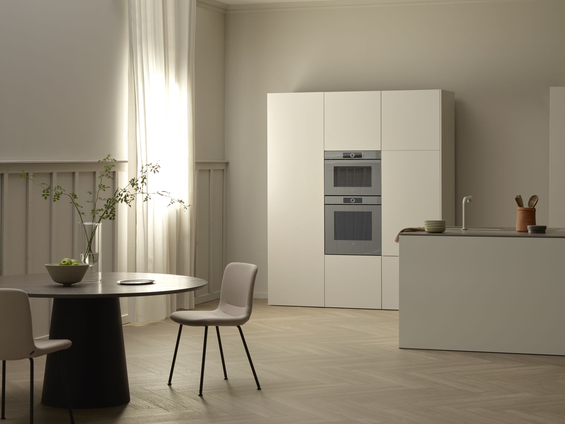 V-ZUG double cooker steamer unit in luxury kitchen 