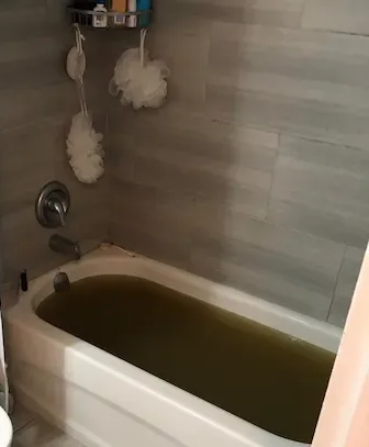 Clogged bathtub need emergency unclogging