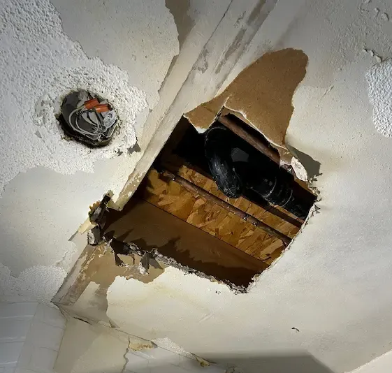 emergency plumber oakville ceiling leak water damage from pipe leak in home