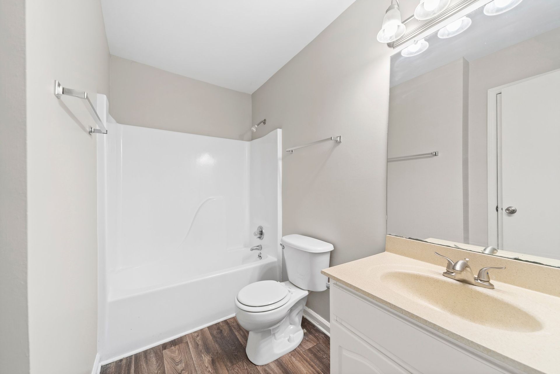 bathroom at mallard creek