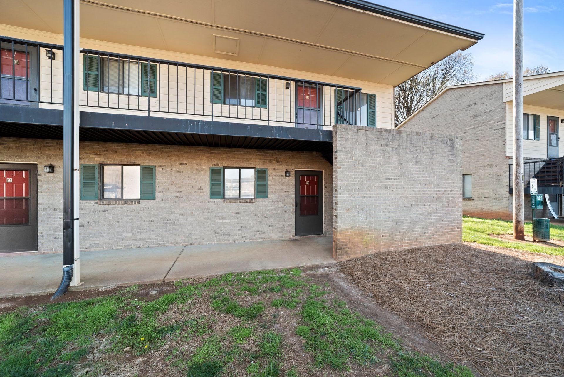 building at mallard creek