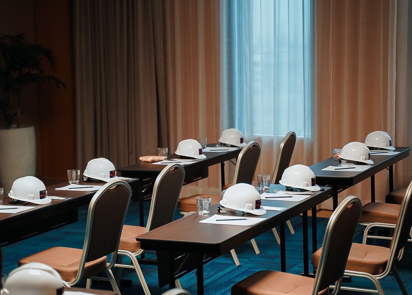 Junior suite navigation