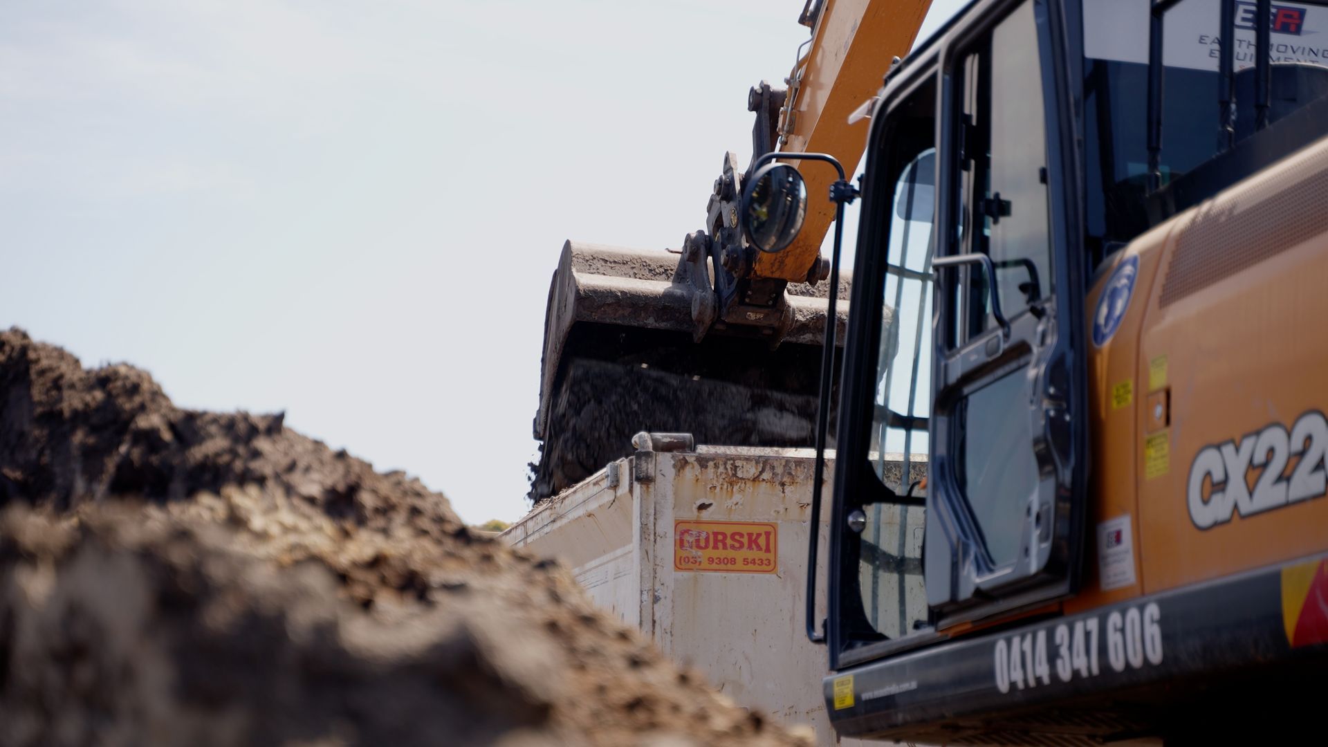 Yellow Excavator is Demolishing a Building in the Snow — On Demand Diggers & Demolitions in Regional, QLD