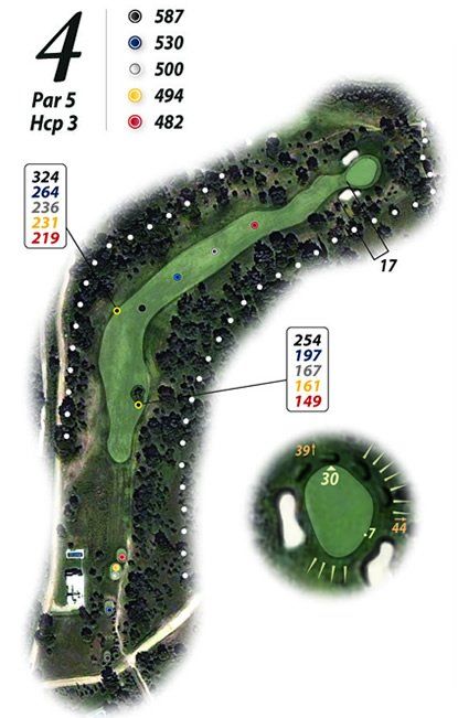 Un mapa de un campo de golf con el número 4