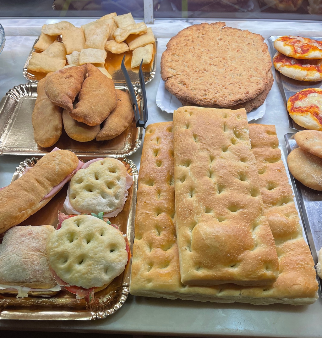 Offerta di focacce di vario tipo