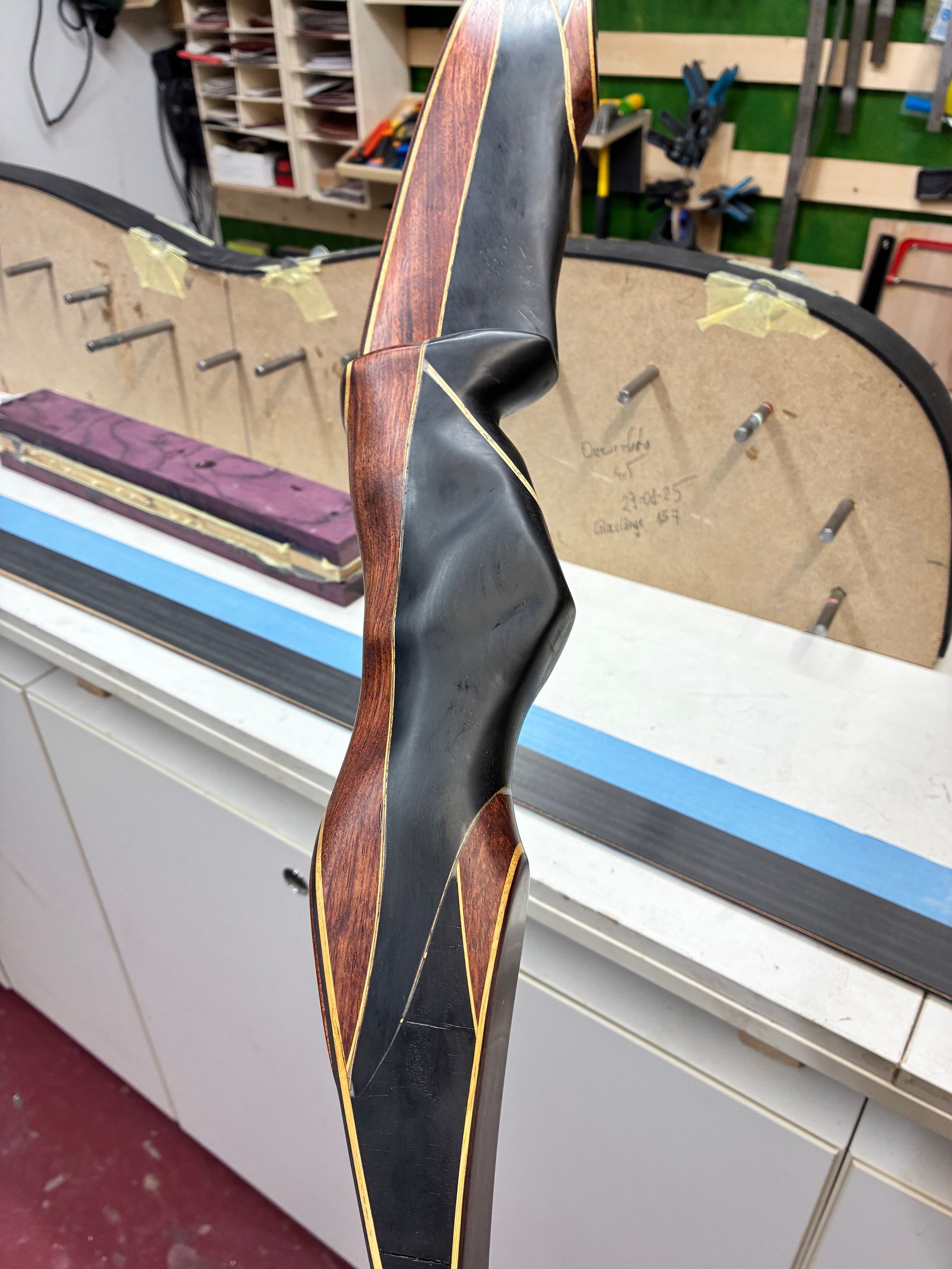 Modell Hawara mit schmalen Griff