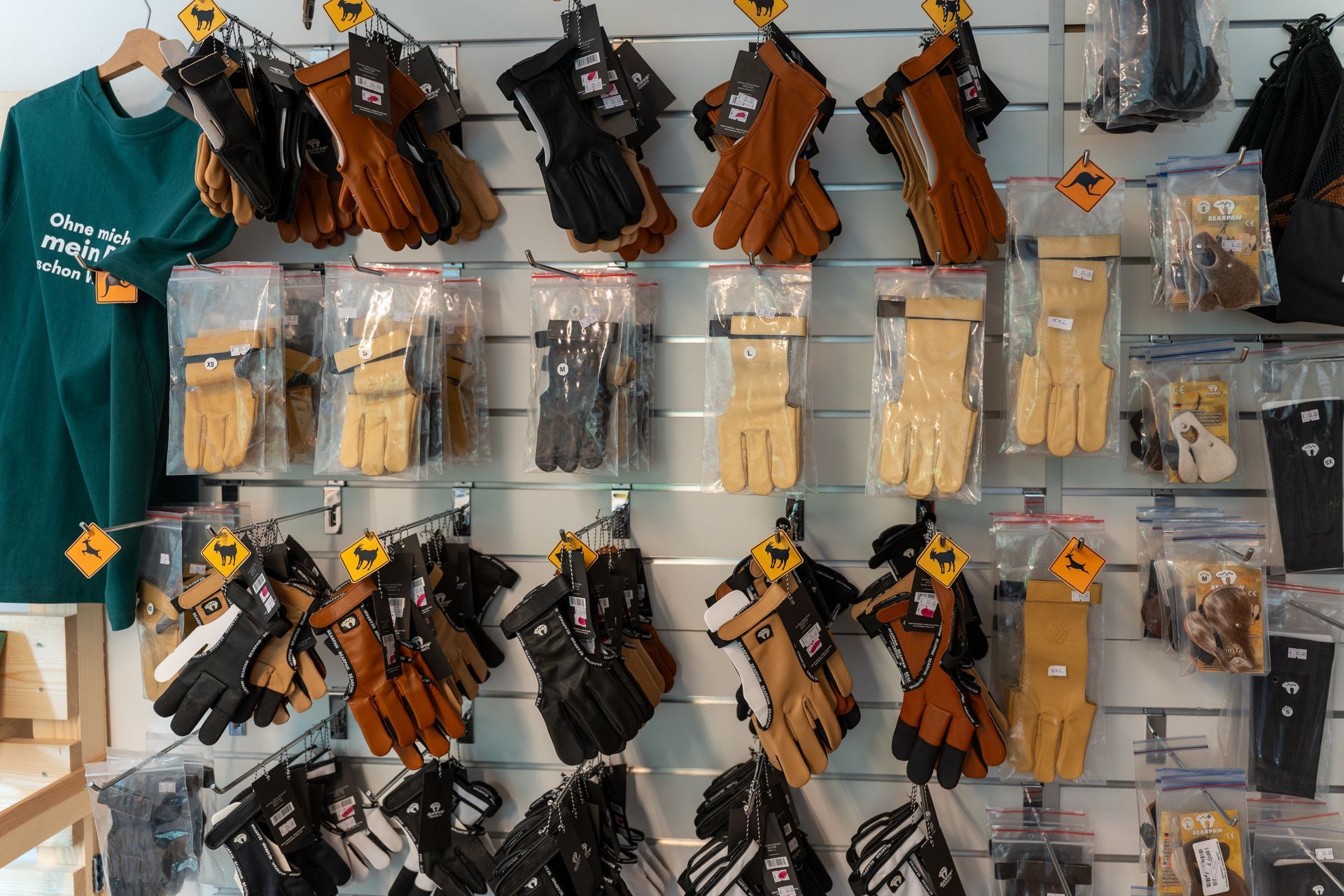 Langbogen mit Asterix-Comic innen, Griff Esche