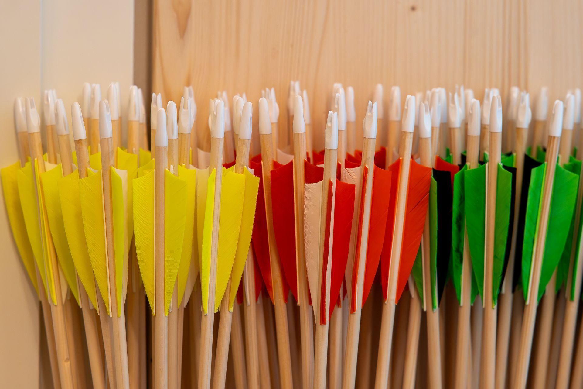 Langbogen mit Asterix-Comic innen, Griff Esche