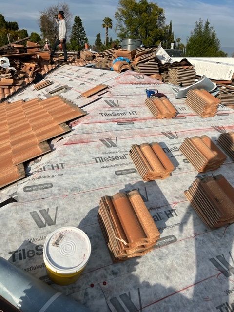 A roof with a lot of tiles on it