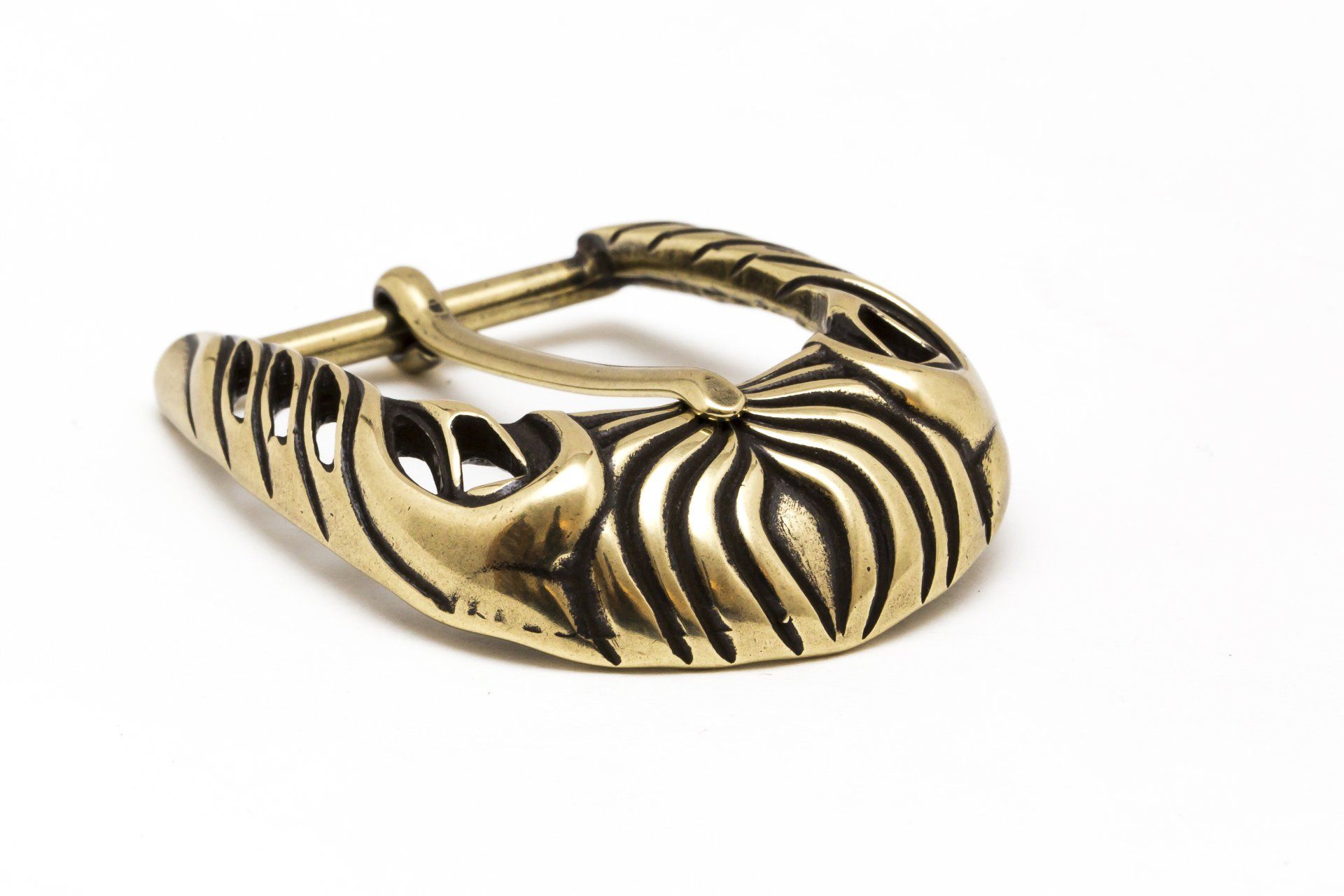 Gioielli color indaco