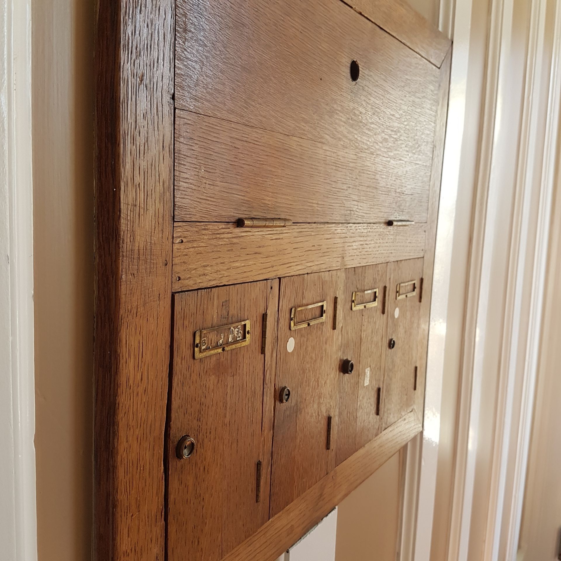 A wooden box with the number 1 on it
