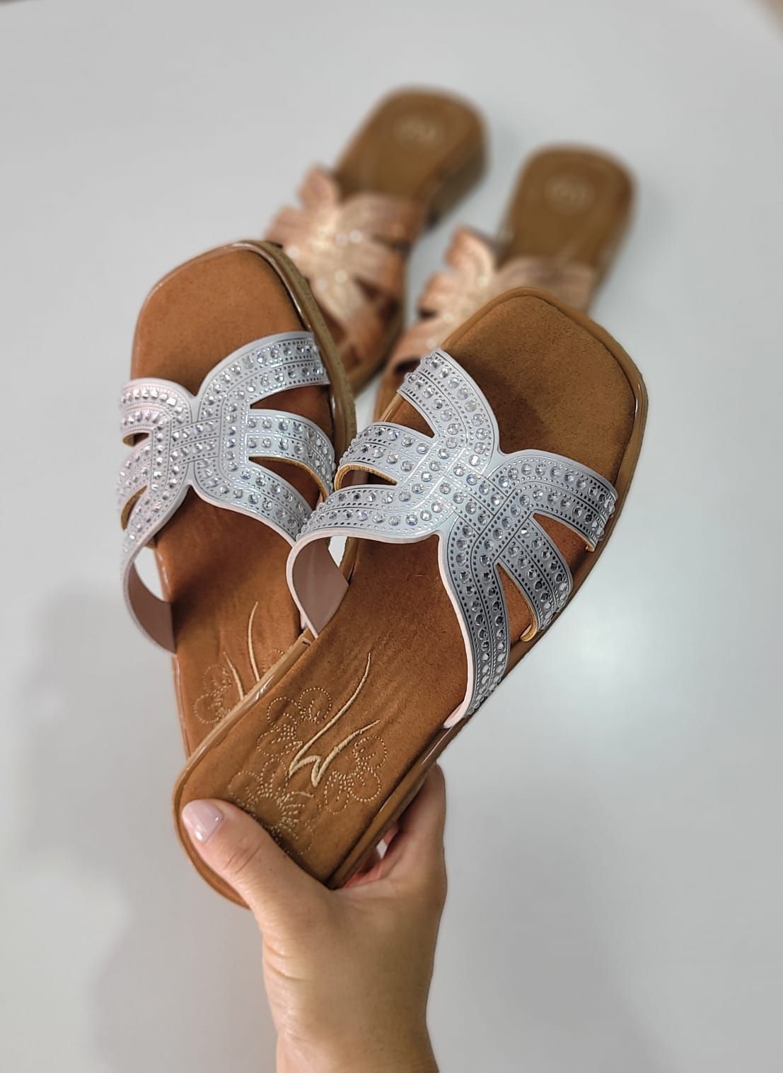 Chatitas Plata con apliques en brillo